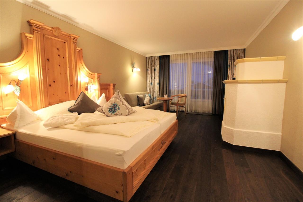 Alpenresidenz Ballunspitze - Kinderhotel Galtur Bagian luar foto